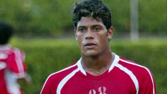 Hulk em treino pelo Vitória (foto: Reprodução)