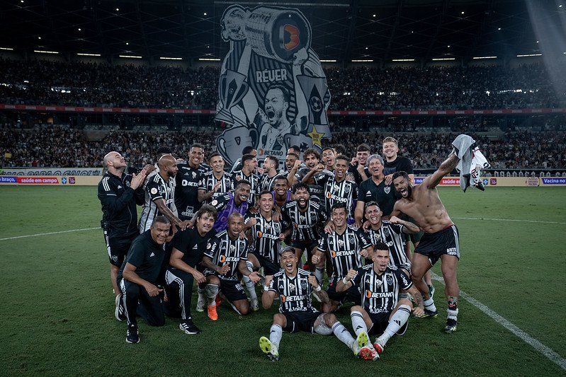 Jogadores do Atlético comemoram (foto: Pedro Souza/Atlético)