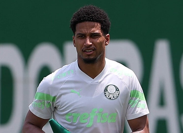 Zagueiro Murilo com a camisa do Palmeiras (foto: Cesar Greco/Palmeiras)