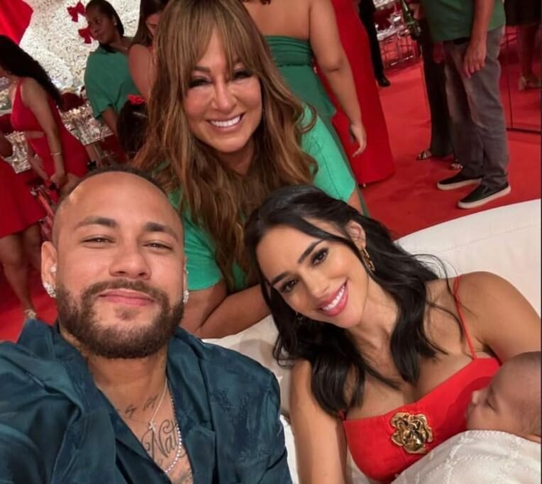 Neymar, Bruna Biancardi, Nadini Gonçalves e Mavie (foto: Reprodução)