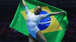 Rebeca Andrade pode levar troféu de melhor atleta do ano no Prêmio Brasil Olímpico 2023 - Crédito: 
