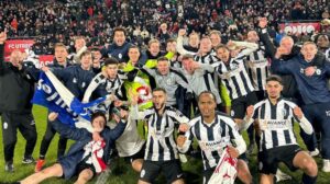 Jogadores do Hercules comemoraram após vitória e classificação diante do Ajax na Copa da Holanda - Crédito: 
