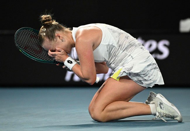 Anna Blinkova no Australian Open (foto: ANTHONY WALLACE/AFP)