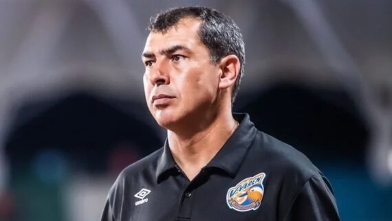 Fábio Carille já foi anunciado como novo técnico do Santos (foto: V-Varen Nagasaki/Divulgação)