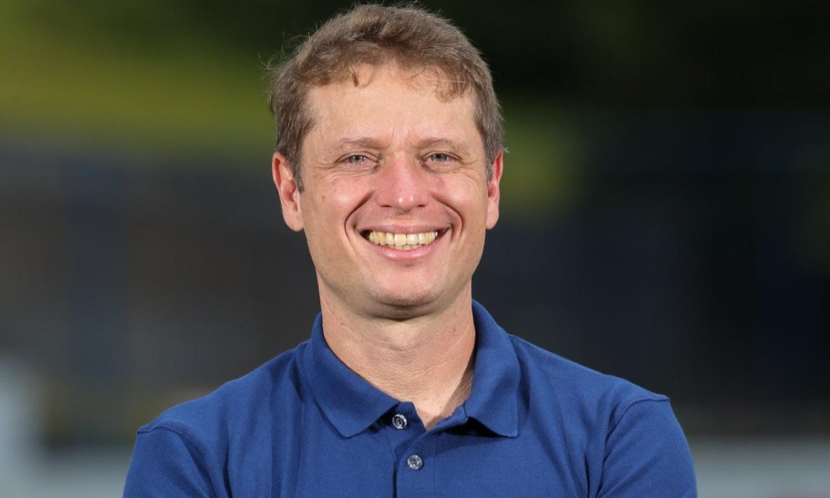 Fernando Seabra em apresentação no Bragantino (foto: Ari Ferreira/Bragantino)