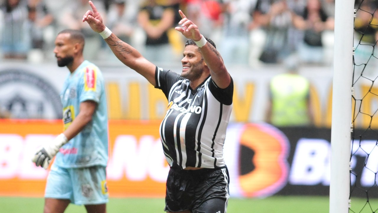 Hulk comemorando gol contra o Democrata-GV (foto: Alexandre Guzanshe/EM D.A Press)