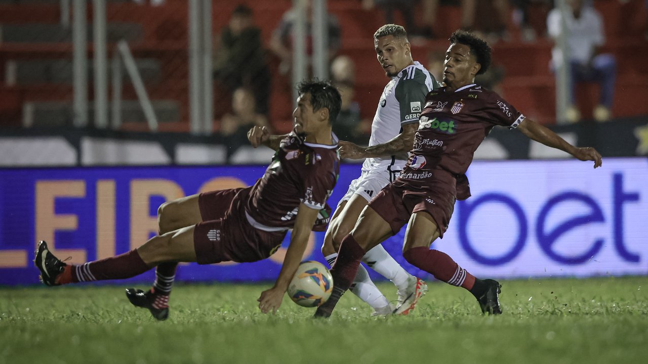 Jogo entre Patrocinense e Atlético no Estádio Pedro Alves do Nascimento (foto: Pedro Souza / Atlético)