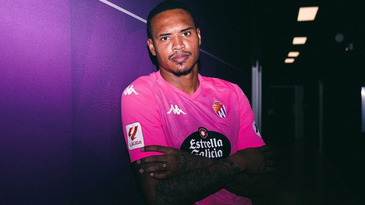 John enquanto estava no Valladolid (foto: Reprodução Instagram de John)