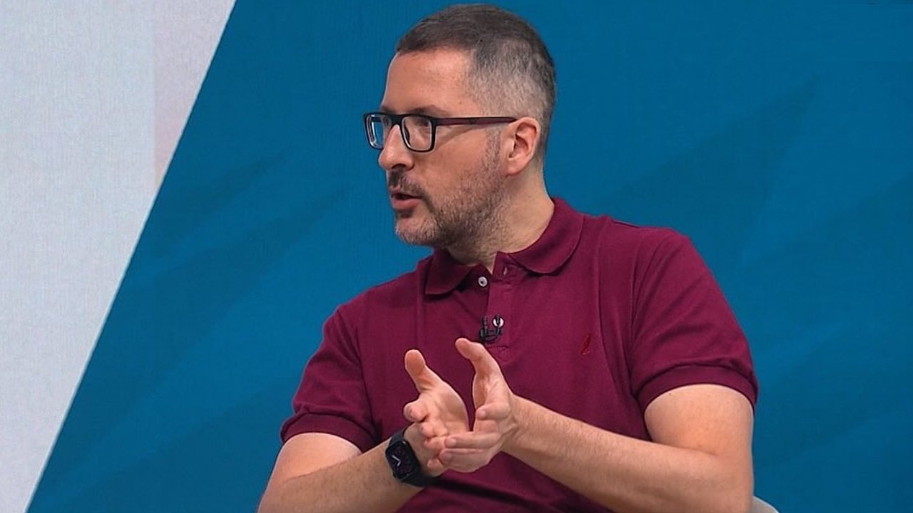 Alexandre Lozetti, comentarista do SporTV - (foto: Reprodução/SporTV)