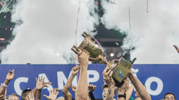 Troféu do Campeonato Carioca de 2023 (foto: Marina Garcia/Fluminense FC)