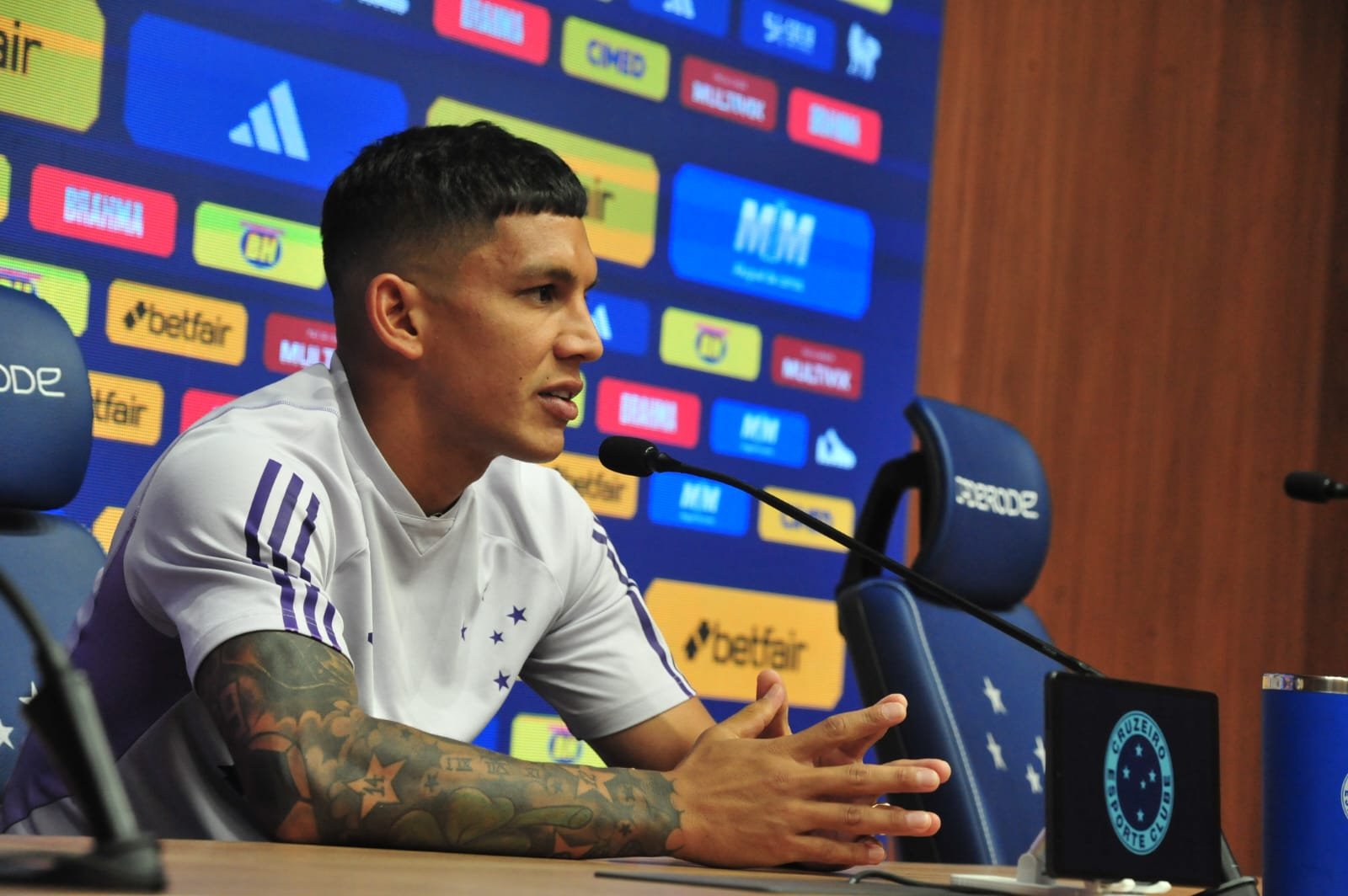 Lucas Romero, jogador do Cruzeiro (foto: Alexandre Guzanshe / EM / D.A Press)