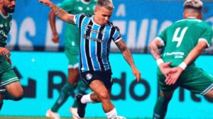 Soteldo foi titular do Grêmio mais uma vez - Crédito: 