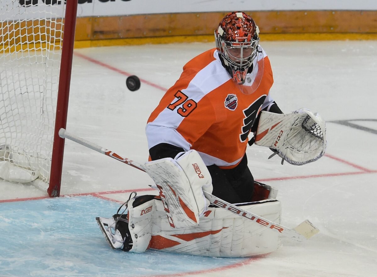 Carter Hart (foto: MICHAL CIZEK/AFP)