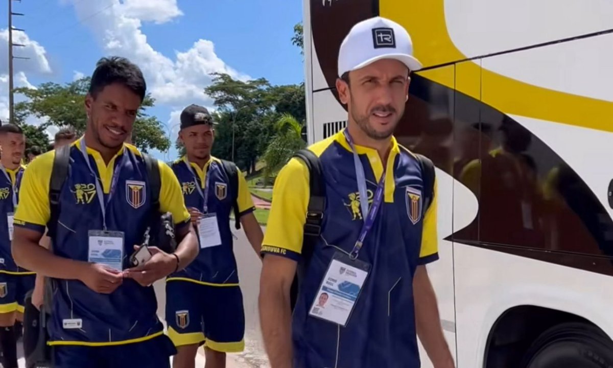 Thiago Ribeiro pelo Catanduva (foto: Reprodução/Catanduva)