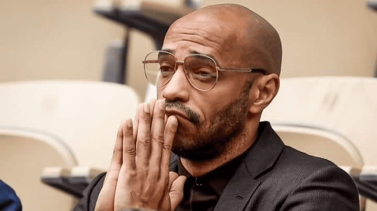 Thierry Henry, ex-atacante e atual treinador da Seleção Francesa Sub-21 (foto: Reprodução)