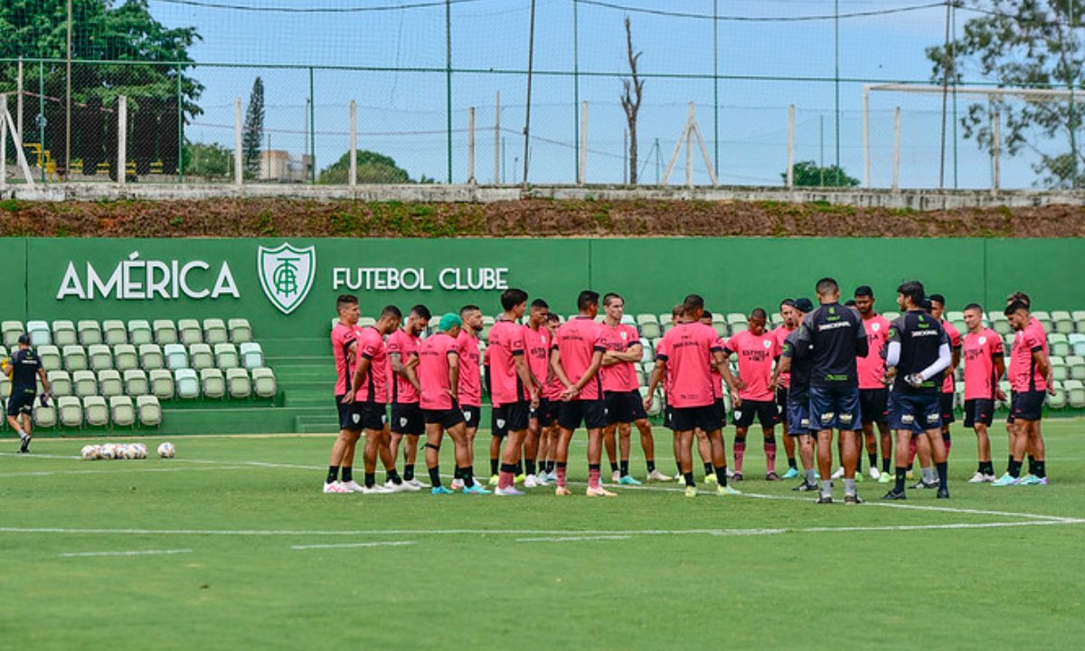 América no CT Lanna Drumond (foto: Mourão Panda/América)