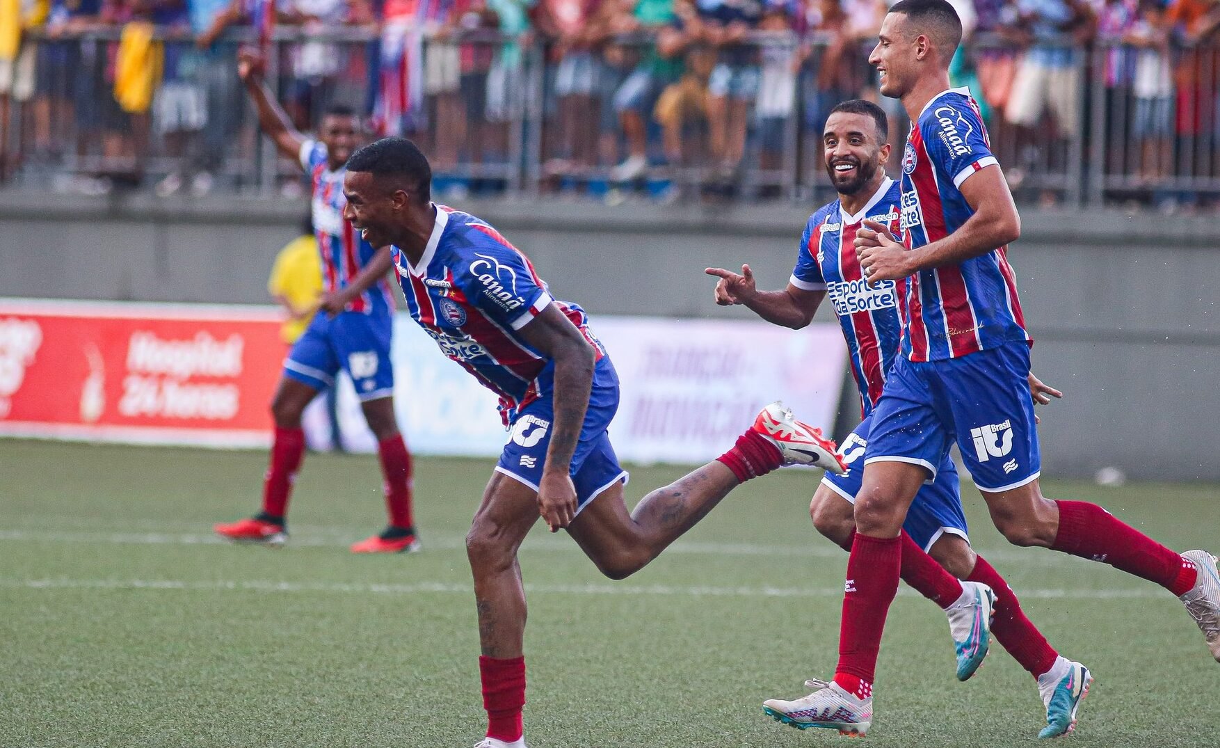 Jean Lucas comemora gol do Bahia contra o Bahia de Feira (foto: Divulgação/Bahia)