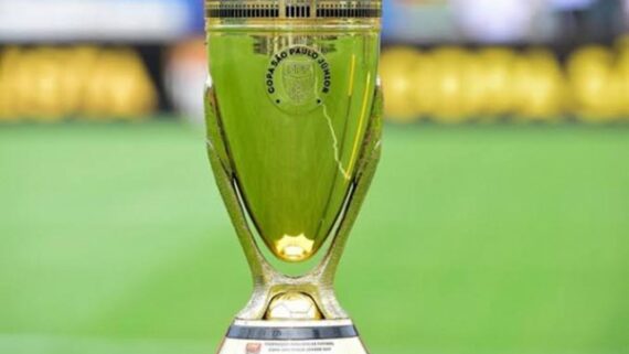 Troféu Copa São Paulo (foto: Divulgação/FPF)