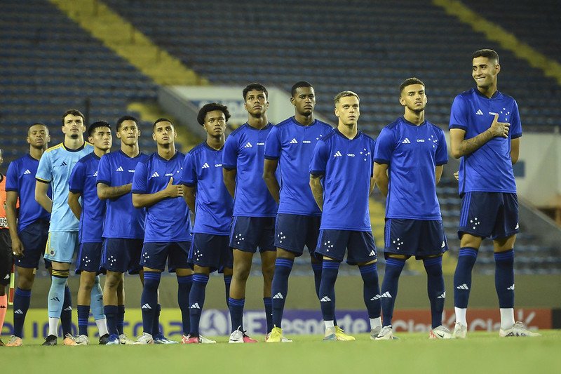 Elenco do Cruzeiro na Copinha (foto: Staff Images / Cruzeiro)