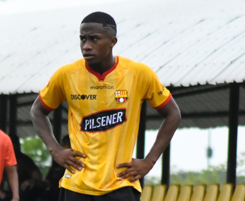 Jair Lemos no Barcelona do Equador (foto: Divulgação/IdoloTV)