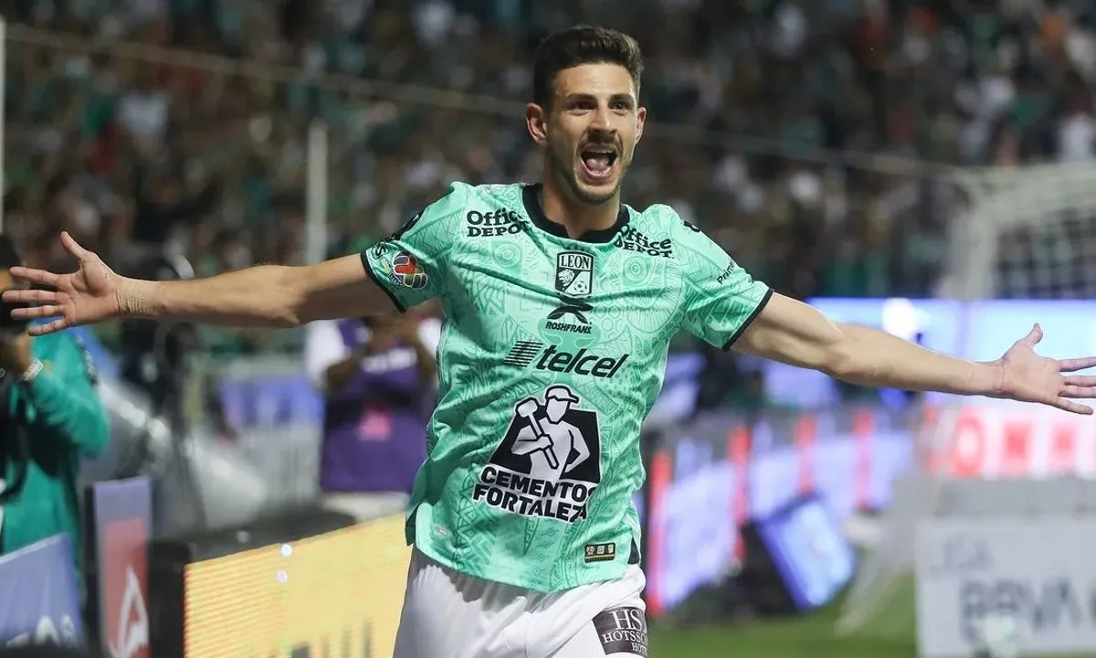 Lucas Yorio, atacante que é alvo do Cruzeiro (foto: Divulgação)