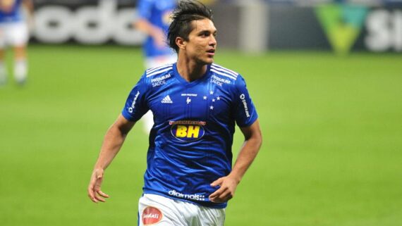 Marcelo Moreno pelo Cruzeiro (foto: Alexandre Guzanshe/EM)