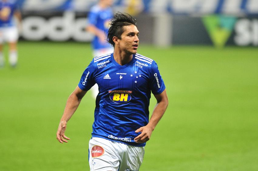 Cruzeiro anuncia retorno do atacante Marcelo Moreno