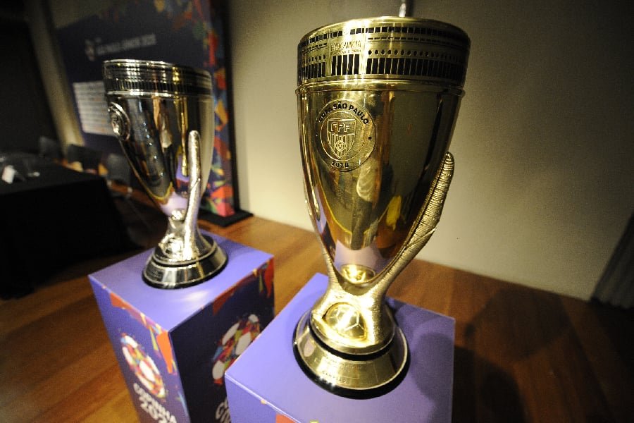 Troféu da Copinha (foto: Rodrigo Corsi/FPF)