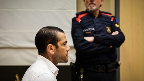 Julgamento de Daniel Alves (foto: Josep LAGO / AFP)