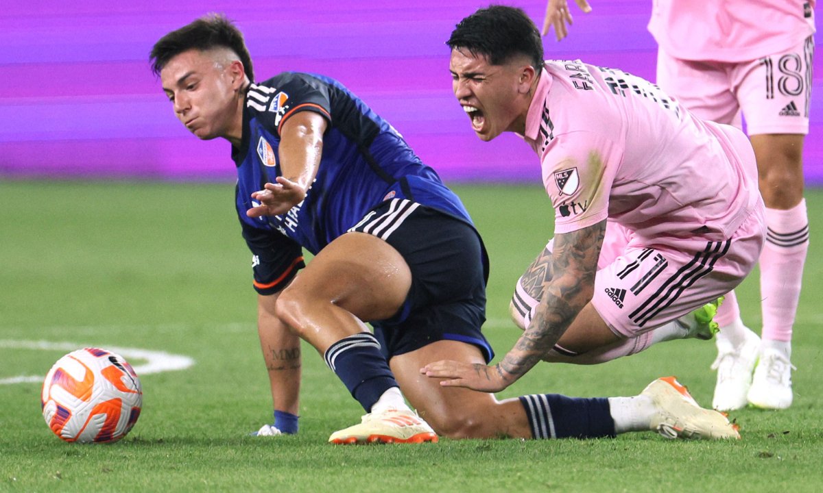 Álvaro Barreal em jogo pelo Cincinnati (foto: ANDY LYONS/AFP)