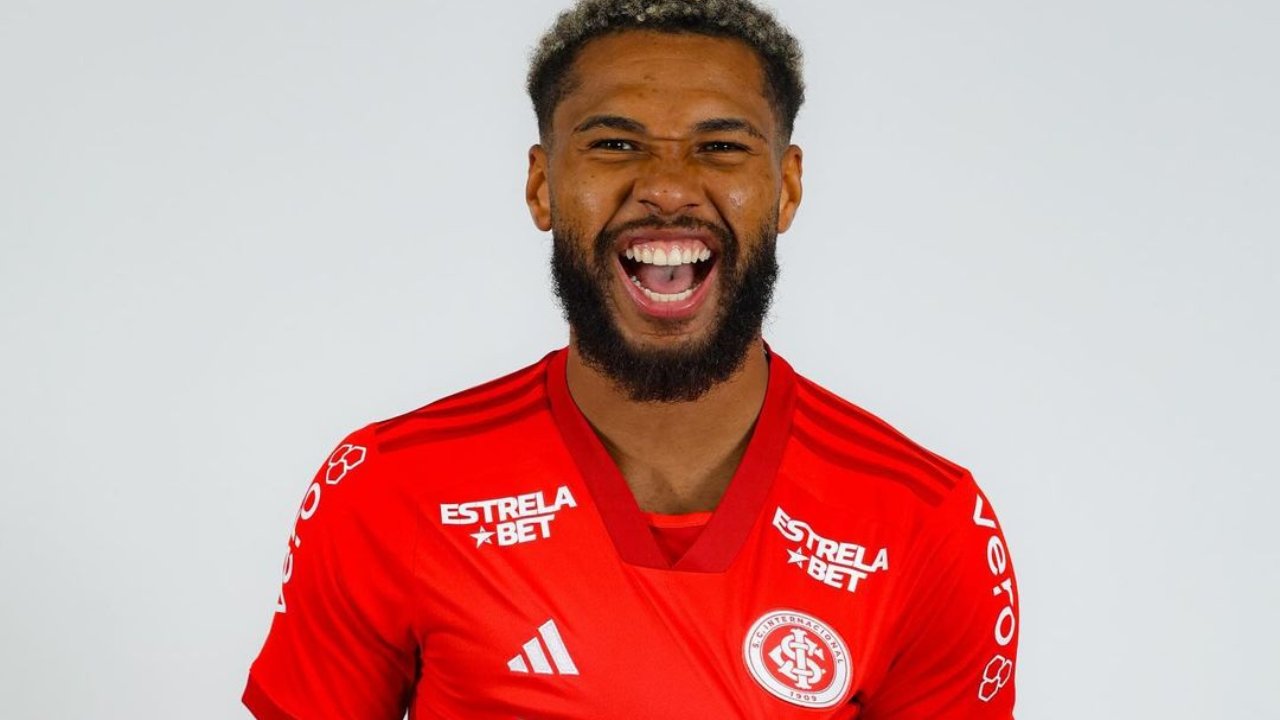 Wesley com a camisa do Internacional (foto: R Duarte)