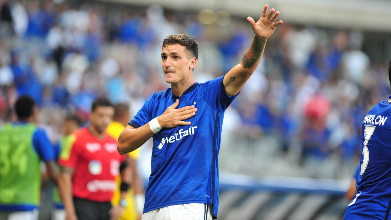 Juan Dinenno, atacante do Cruzeiro (foto: Alexandre Guzanshe/EM/DA Press)