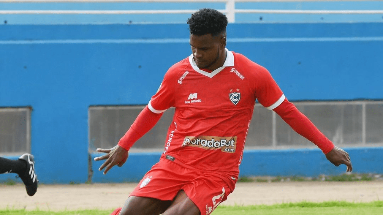 Aldair Rodriguez, atacante do Cienciano (foto: Reprodução Instagram)