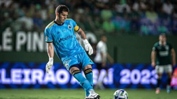 Rafael Cabral em jogo do Cruzeiro (foto: Staff Images / Cruzeiro)