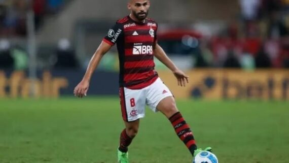 Thiago Maia pelo Flamengo (foto: Marcelo Cortes/CRF)