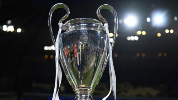 Taça da Champions League (foto: Tasin Akgul/AFP)