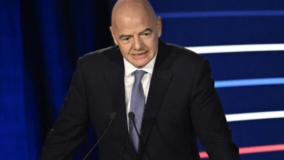 Gianni Infantino, presidente da Fifa (foto:  Julien De Rosa/AFP)