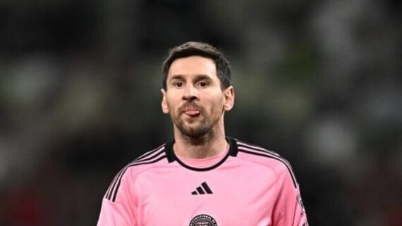 Messi durante jogo do Inter Miami (foto: Peter Parks/AFP)