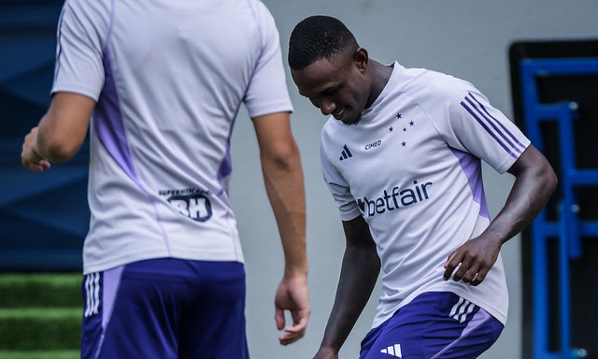 João Pedro em treino do Cruzeiro (foto: Gustavo Aleixo/Cruzeiro)