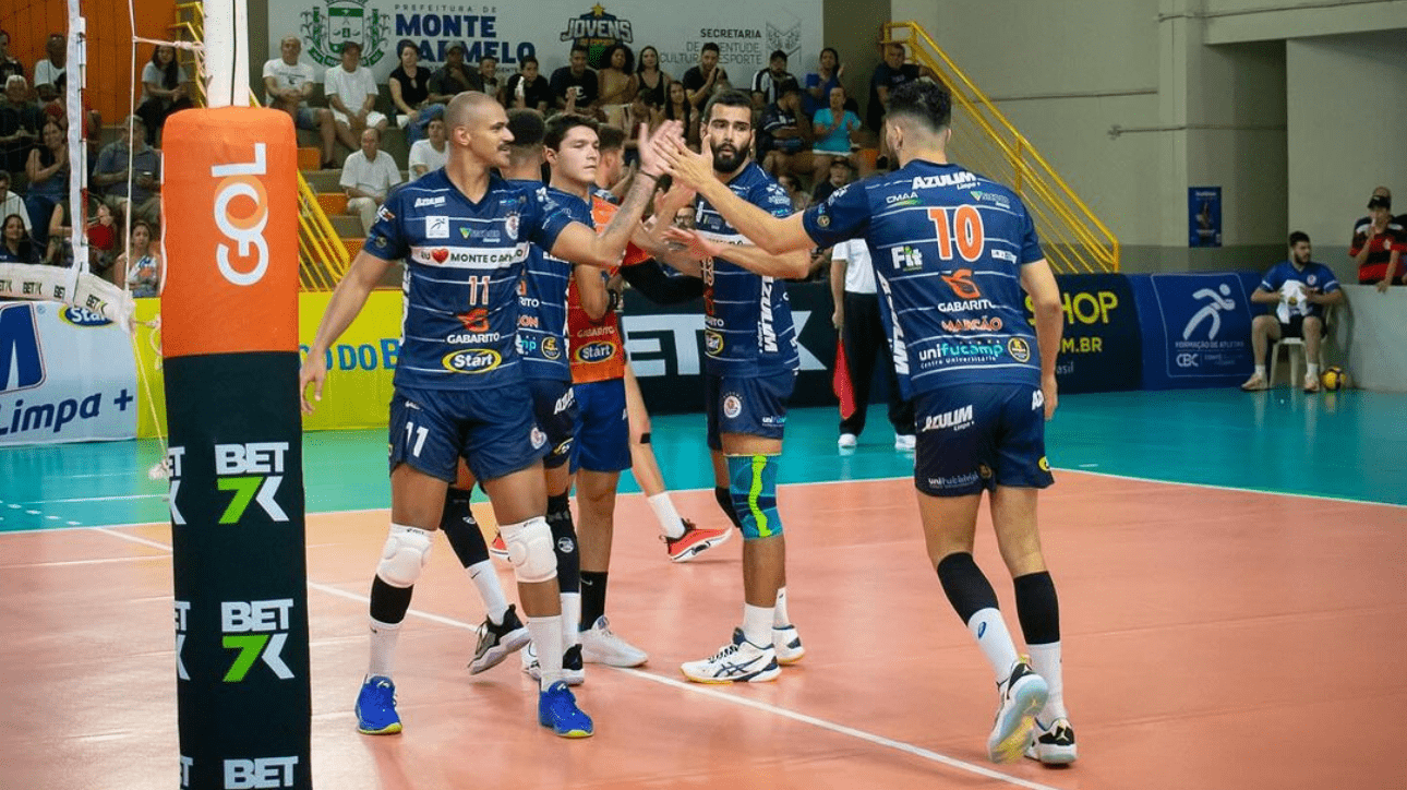 jogadores de vôlei do Monte Carmelo (foto: Hamanda Borges/Prefeitura de Monte Carmelo)