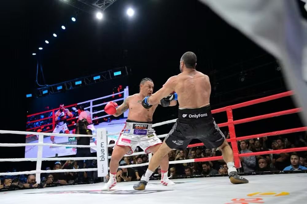 Luta entre Popó Freitas e Kleber Bambam pelo Fight Music Show (foto: Mariana Lima/FMS)