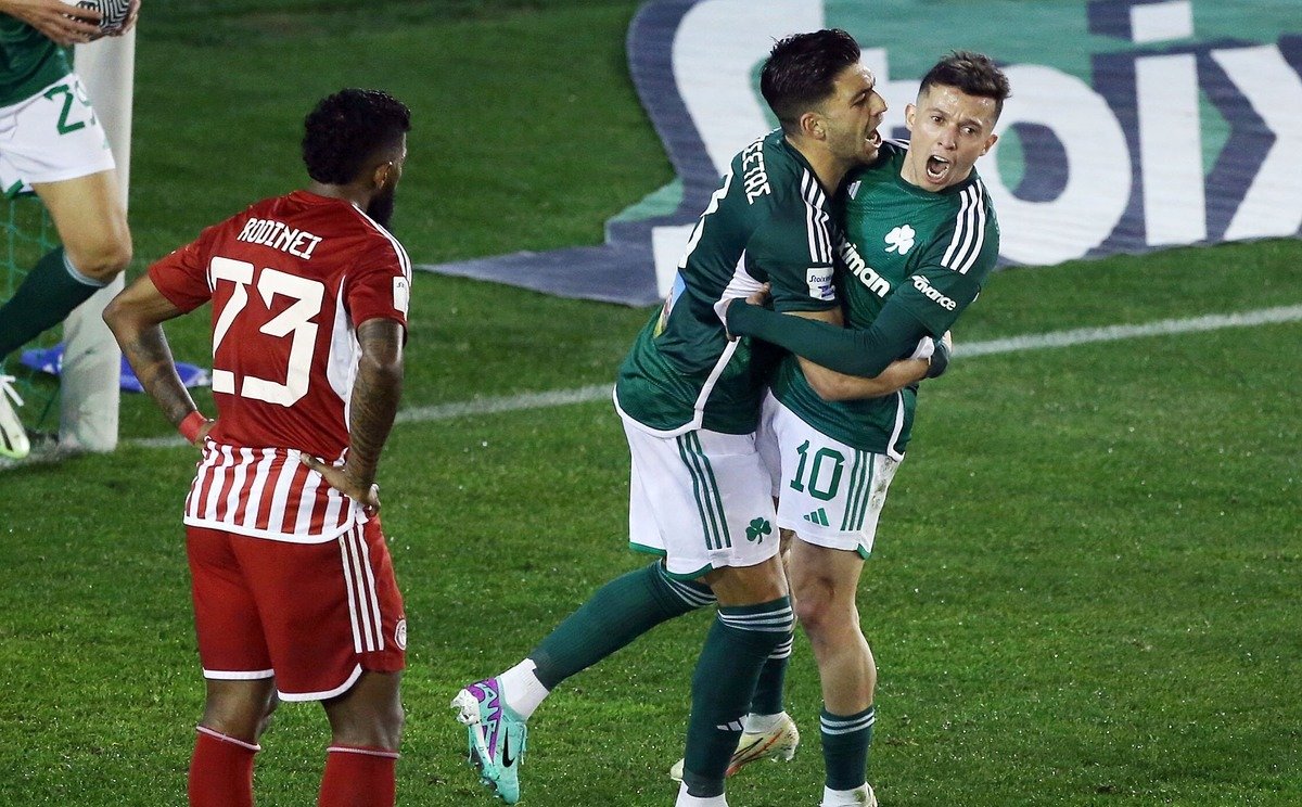 Bernard, meia-atacante do Panathinaikos (foto: Divulgação/Panathinaikos)