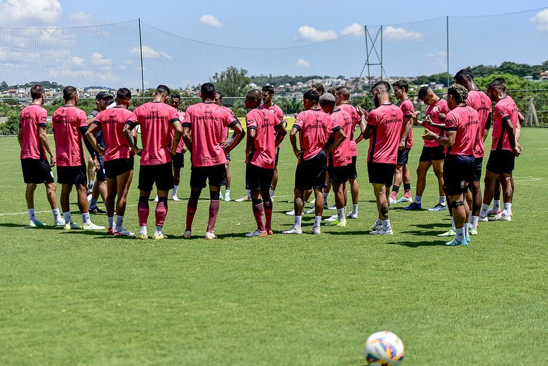 Elenco do América (foto: Mourão Panda/América)