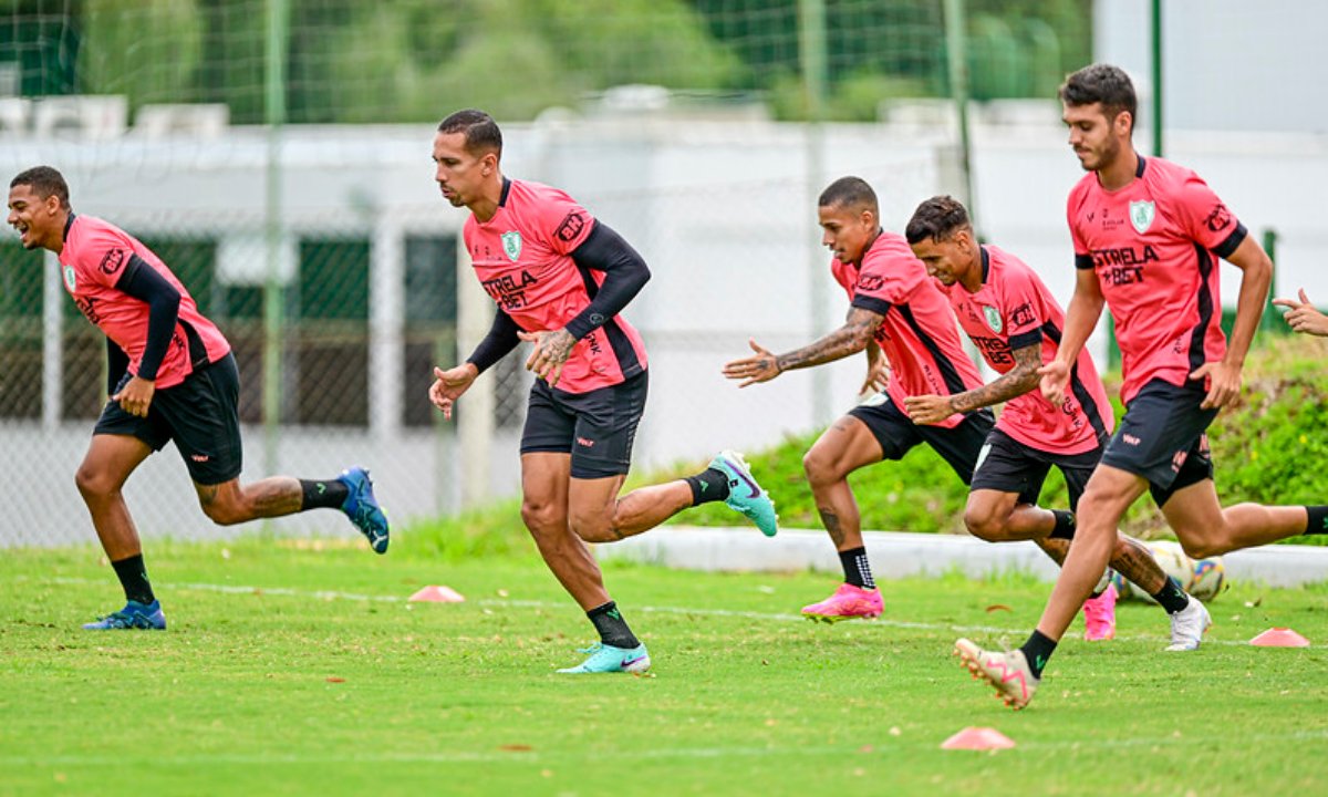 América treinou no CT Lanna Drumond (foto: Mourão Panda/América)