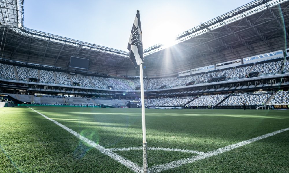 Bandeira do Atlético na Arena MRV (foto: Pedro Souza/Atlético)