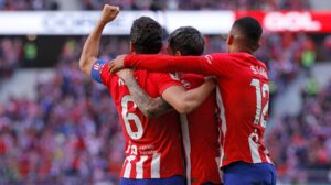 Jogadores do Atlético de Madrid comemoram gol - Crédito: 