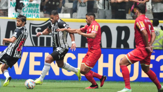 Atlético e Tombense ficaram no empate na Arena MRV (foto: Alexandre Guzanshe/EM/DA.Press)
