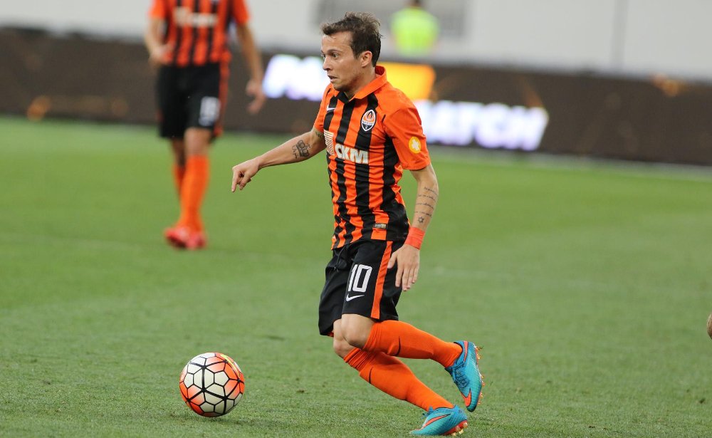 Bernard vestiu a camisa do Shakhtar entre 2013 e 2018, após ser vendido pelo Atlético (foto: Reprodução/Twitter)