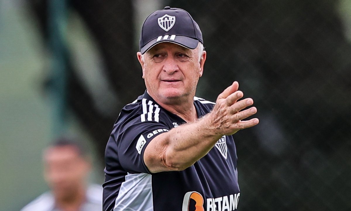 Felipão comanda treino do Atlético na Cidade do Galo em 2024 (foto: Pedro Souza/Atlético)
