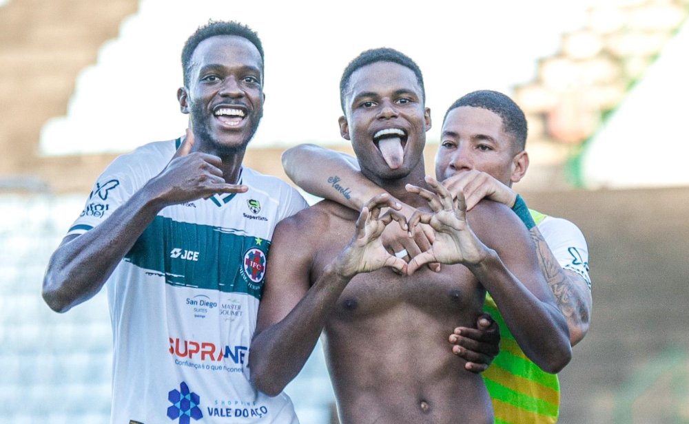 Ipatinga venceu o Democrata-GV por 2 a 0 na sétima rodada do Campeonato Mineiro (foto: Eude Aerton/Ipatinga)